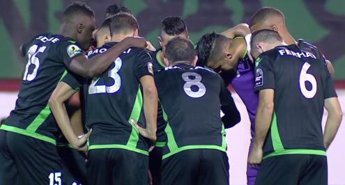 سقوط جرحى في مباراة بالدوري الجزائري